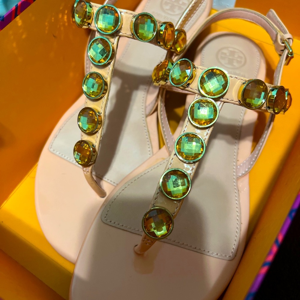 Brand New Tory Burch Thong Sandal.